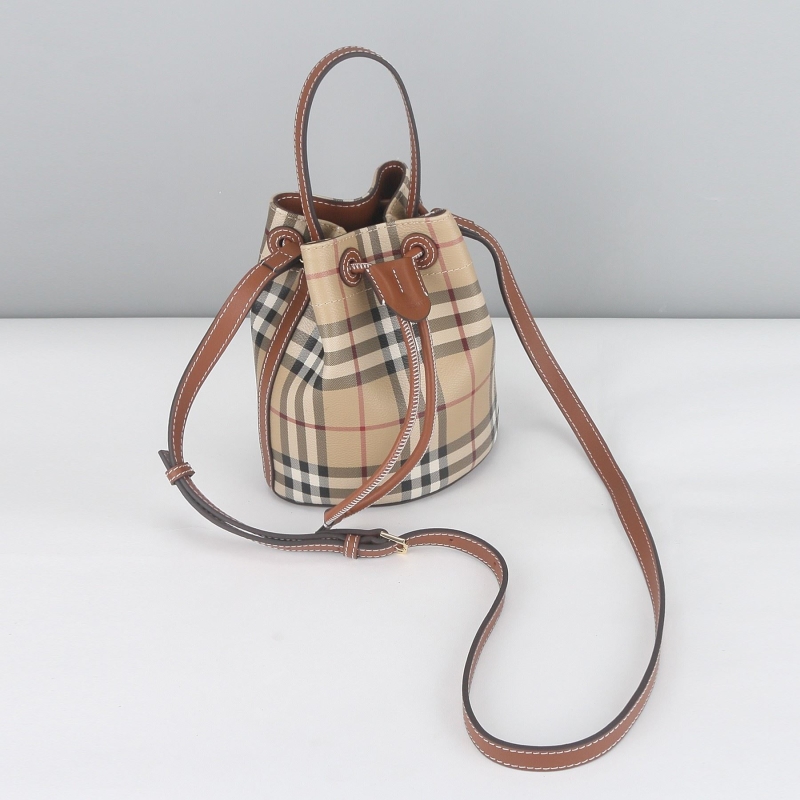 Bv*b*rry bucket bags